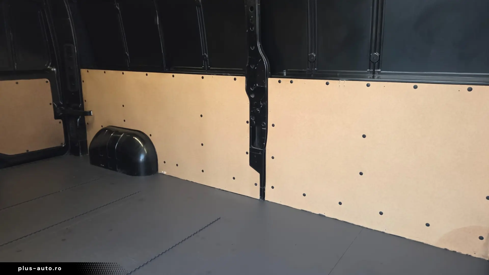 RENAULT MASTER L3H2 BLACK EDITION