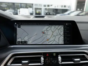 BMW X5 xDrive 40d M-Sport PANO AHK 360  LED ACC B&W