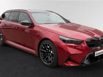 BMW M5 Touring   Bowers&Wi