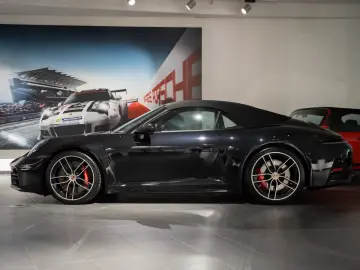 Porsche 992 911 Carrera S Cabriolet Liftsystem