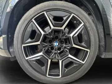 BMW XM  LC Prof. HUD Gestikst. H K DAB Adapt.M-Fahrw