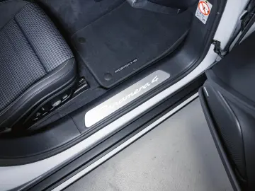 PORSCHE Panamera 4 E-Hybrid Sport Design Paket Sportabga
