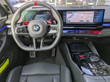 BMW M5 Touring Sitzbelüftung. AHK. Park.Ass.Plus