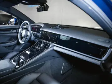 PORSCHE Panamera 4S E-Hybrid Panoramadach Sport Design