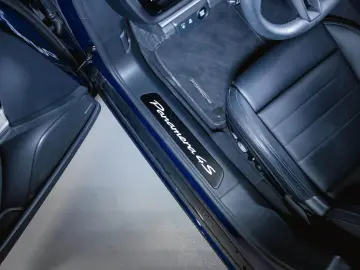 PORSCHE Panamera 4S E-Hybrid Panoramadach Sport Design