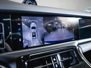 PORSCHE Panamera 4S E-Hybrid Panoramadach Sport Design