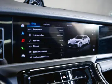 PORSCHE Panamera 4S E-Hybrid Panoramadach Sport Design