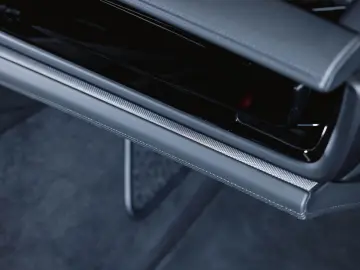 PORSCHE Panamera 4S E-Hybrid Panoramadach Sport Design