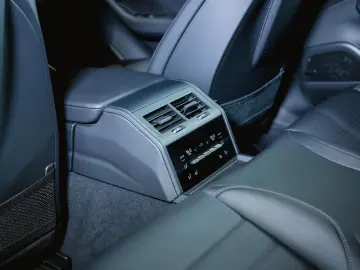 PORSCHE Panamera 4S E-Hybrid Panoramadach Sport Design