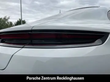 PORSCHE Panamera 4S E-Hybrid InnoDrive HA-Lenkung Head-U