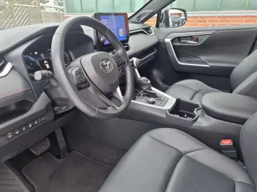 TOYOTA RAV 4 Plug-In 2.5 Hybrid 4x4 Style  HUD NAV Lede