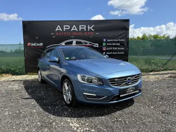 Volvo V60 Plug-in Hybrid 4x4 Full Options