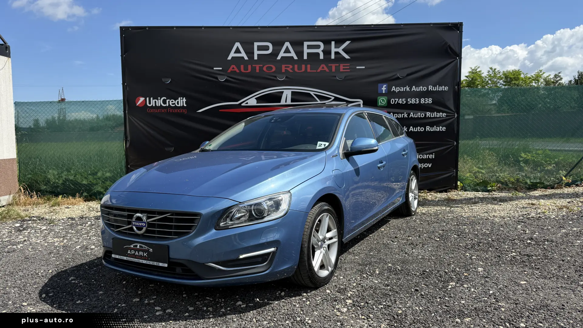 Volvo V60 Plug-in Hybrid 4x4 Full Options