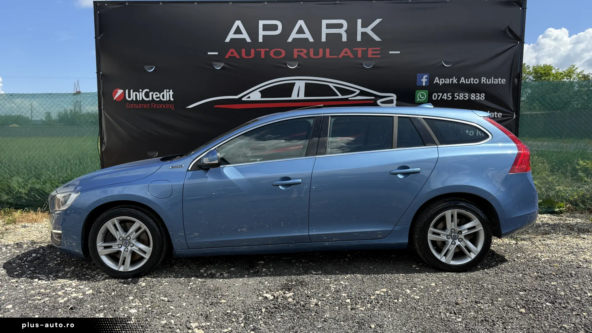 Volvo V60 Plug-in Hybrid 4x4 Full Options