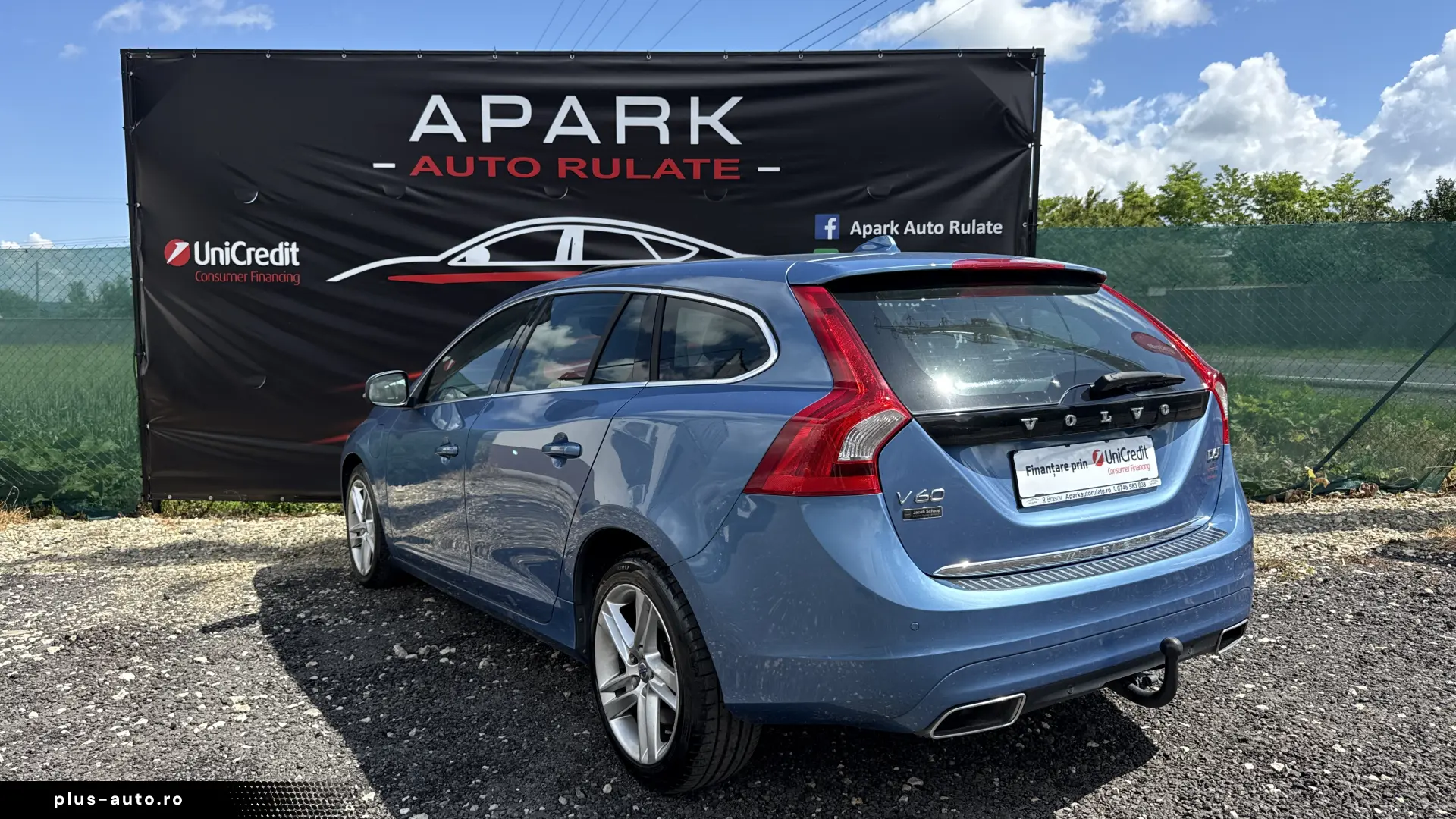 Volvo V60 Plug-in Hybrid 4x4 Full Options