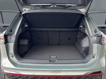 VW Tiguan R-Line 1.5 eTSI DSG Sportpaket StandHZG A