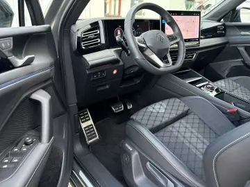 VW Tiguan R-Line 1.5 eTSI DSG Sportpaket StandHZG A