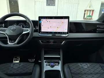 VW Tiguan R-Line 1.5 eTSI DSG Sportpaket StandHZG A
