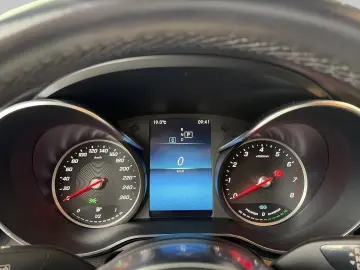 MERCEDES-BENZ GLC 200 Coupe 4M AMG RFK NAV el.Heck LED