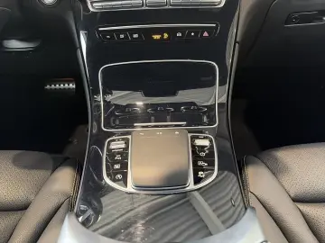MERCEDES-BENZ GLC 200 Coupe 4M AMG RFK NAV el.Heck LED
