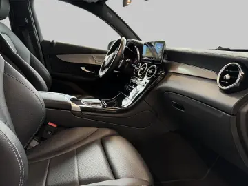 MERCEDES-BENZ GLC 200 Coupe 4M AMG RFK NAV el.Heck LED