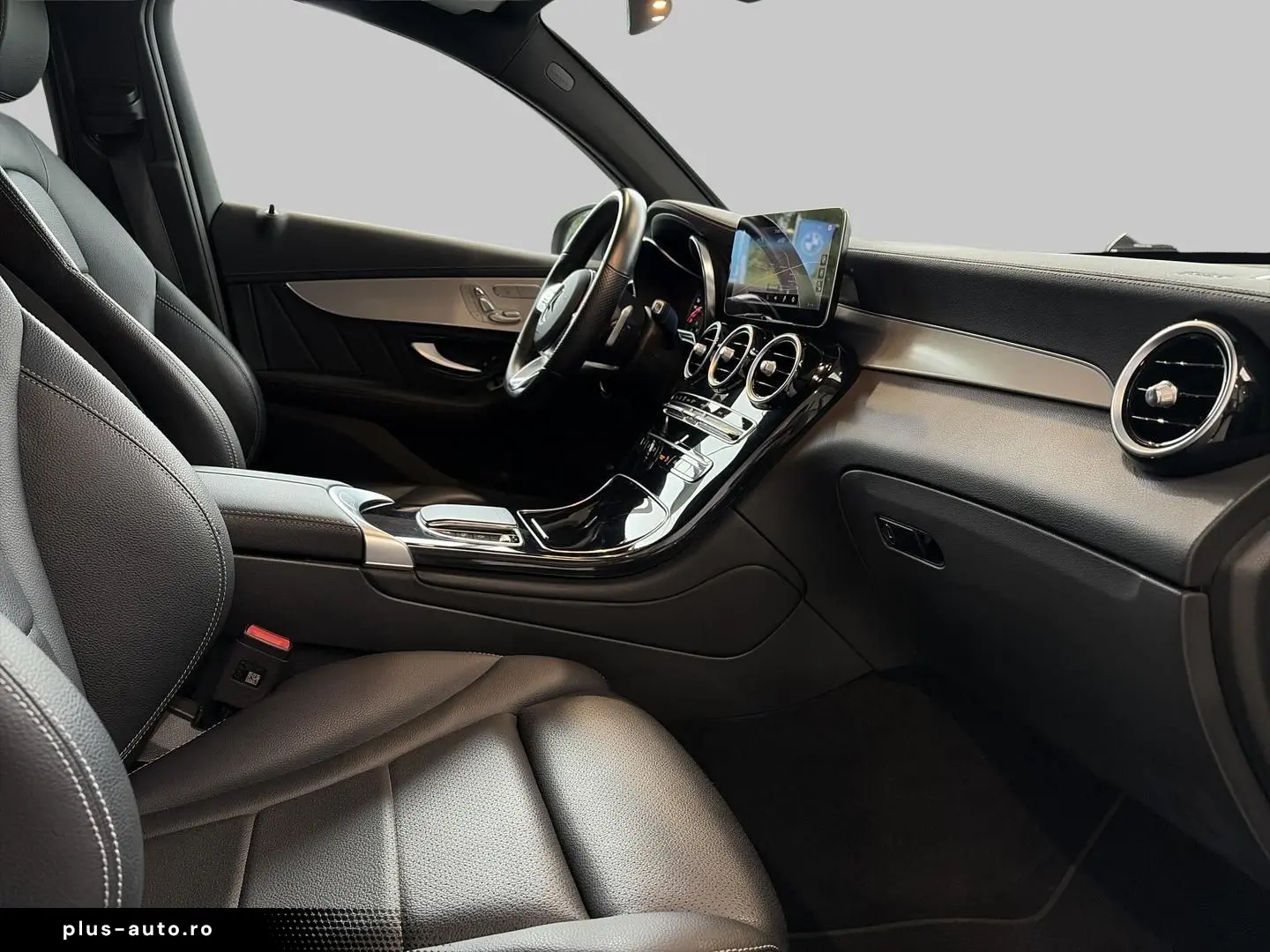 MERCEDES-BENZ GLC 200 Coupe 4M AMG RFK NAV el.Heck LED