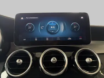 MERCEDES-BENZ GLC 200 Coupe 4M AMG RFK NAV el.Heck LED