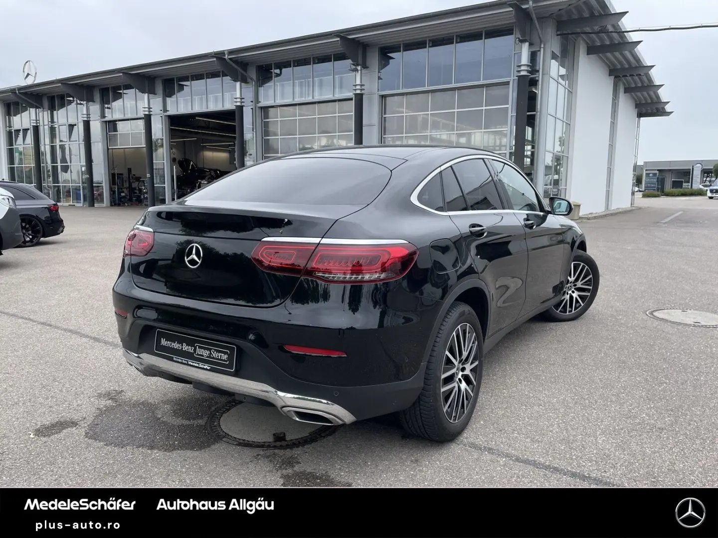 MERCEDES-BENZ GLC 300 4M Coupé Dist SHD Mem LED HUD 360