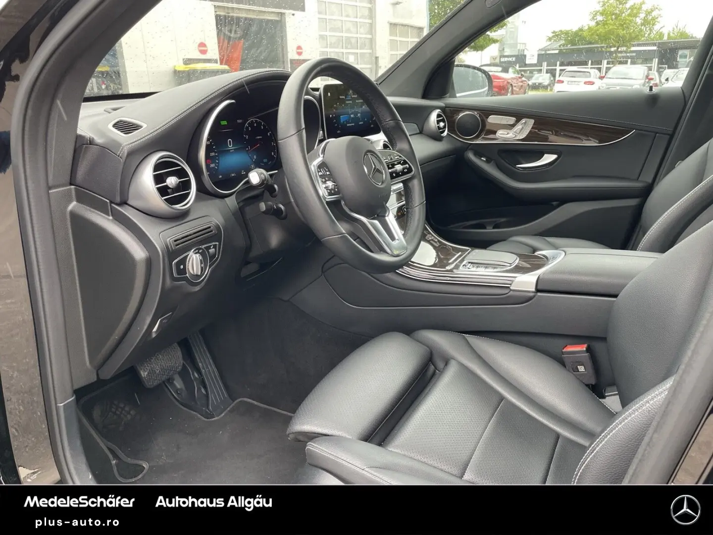 MERCEDES-BENZ GLC 300 4M Coupé Dist SHD Mem LED HUD 360