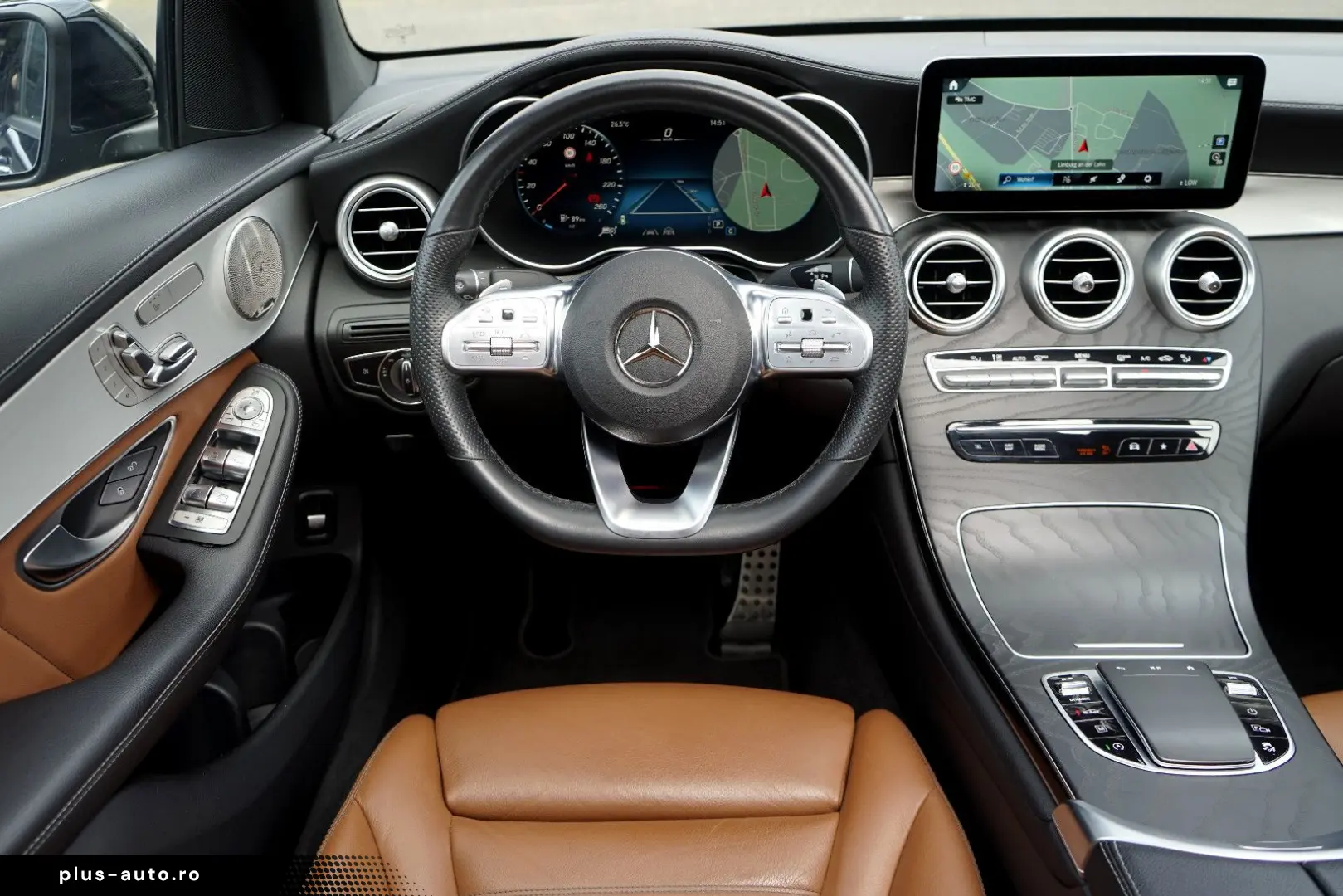 MERCEDES-BENZ GLC 300d Coupe AMG Designo Head ACC Distr