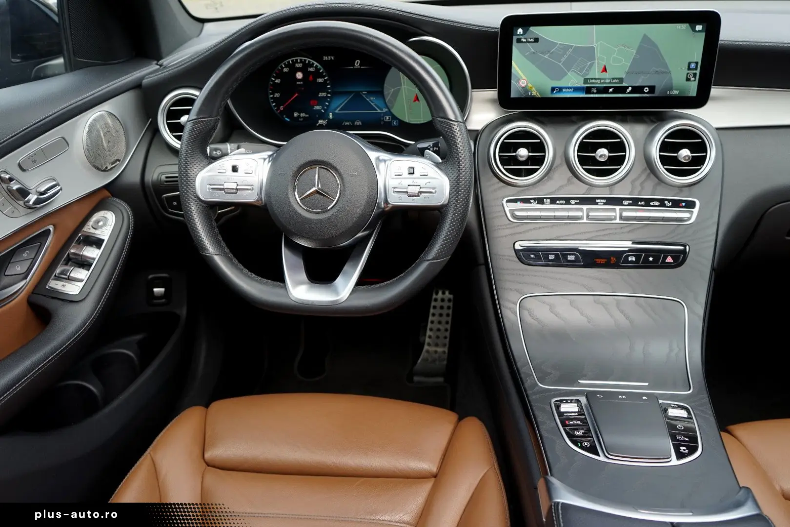 MERCEDES-BENZ GLC 300d Coupe AMG Designo Head ACC Distr