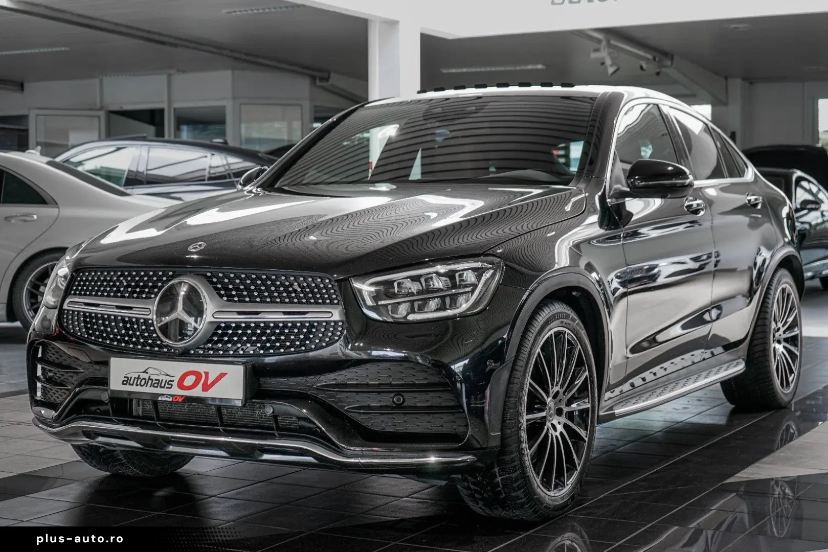 MERCEDES-BENZ GLC 300d Coupe AMG Designo Head ACC Distr