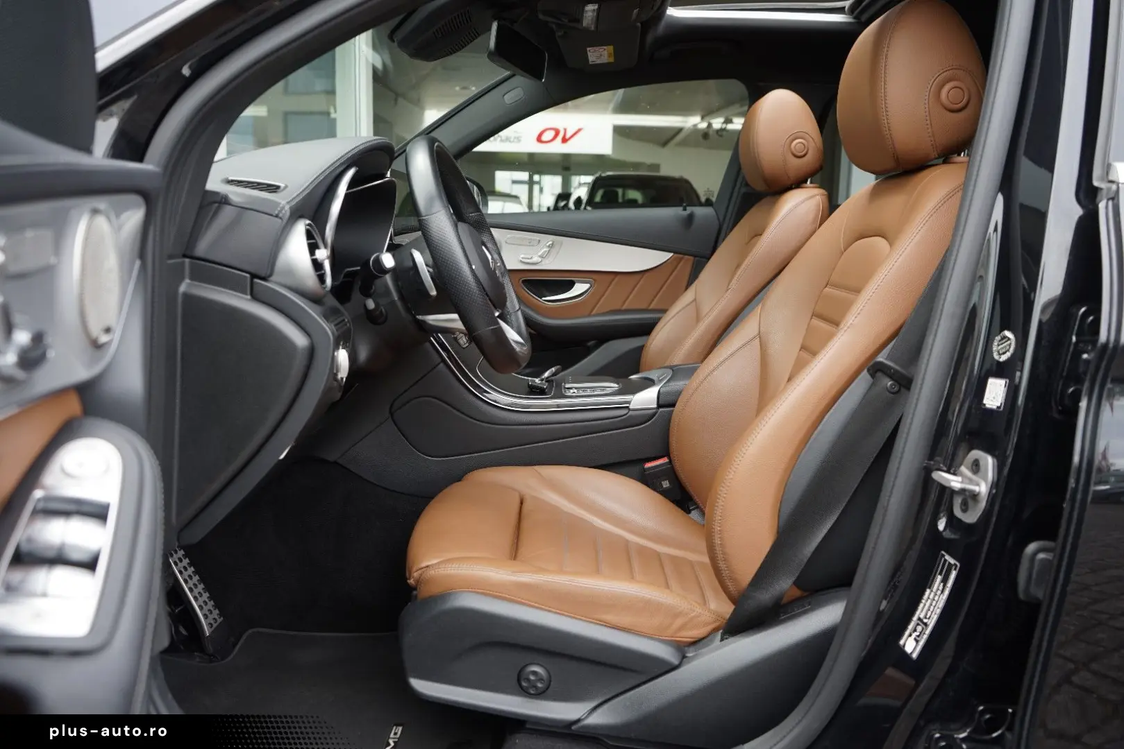 MERCEDES-BENZ GLC 300d Coupe AMG Designo Head ACC Distr