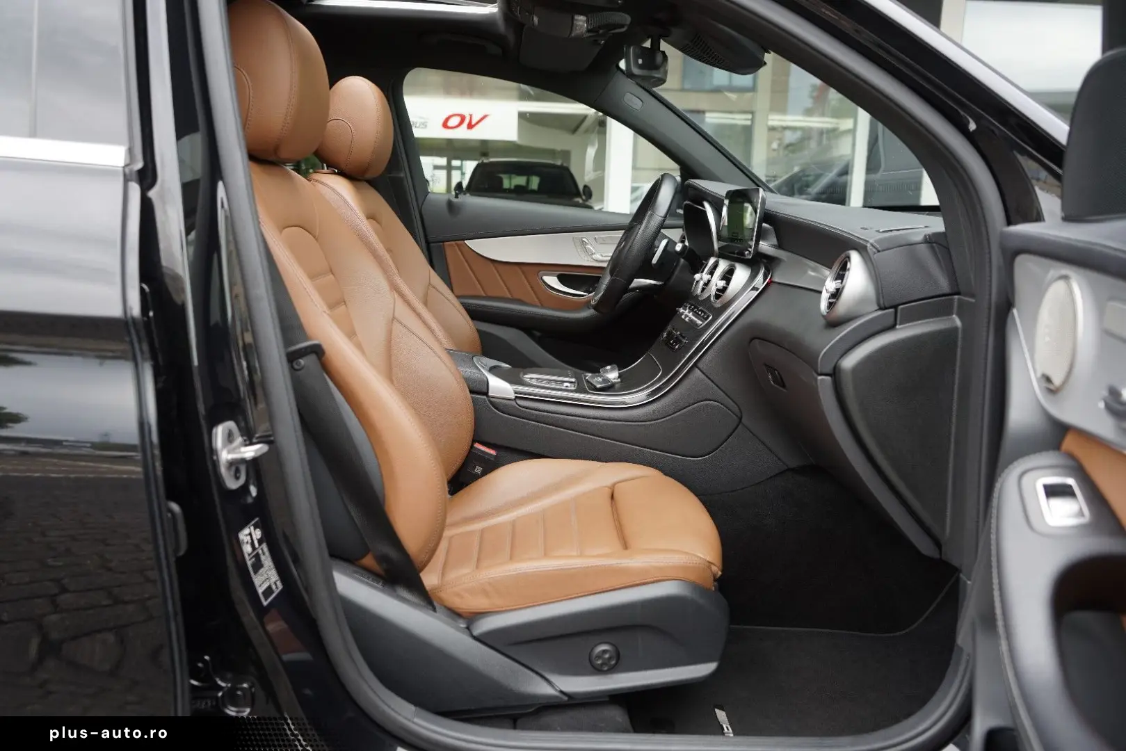 MERCEDES-BENZ GLC 300d Coupe AMG Designo Head ACC Distr