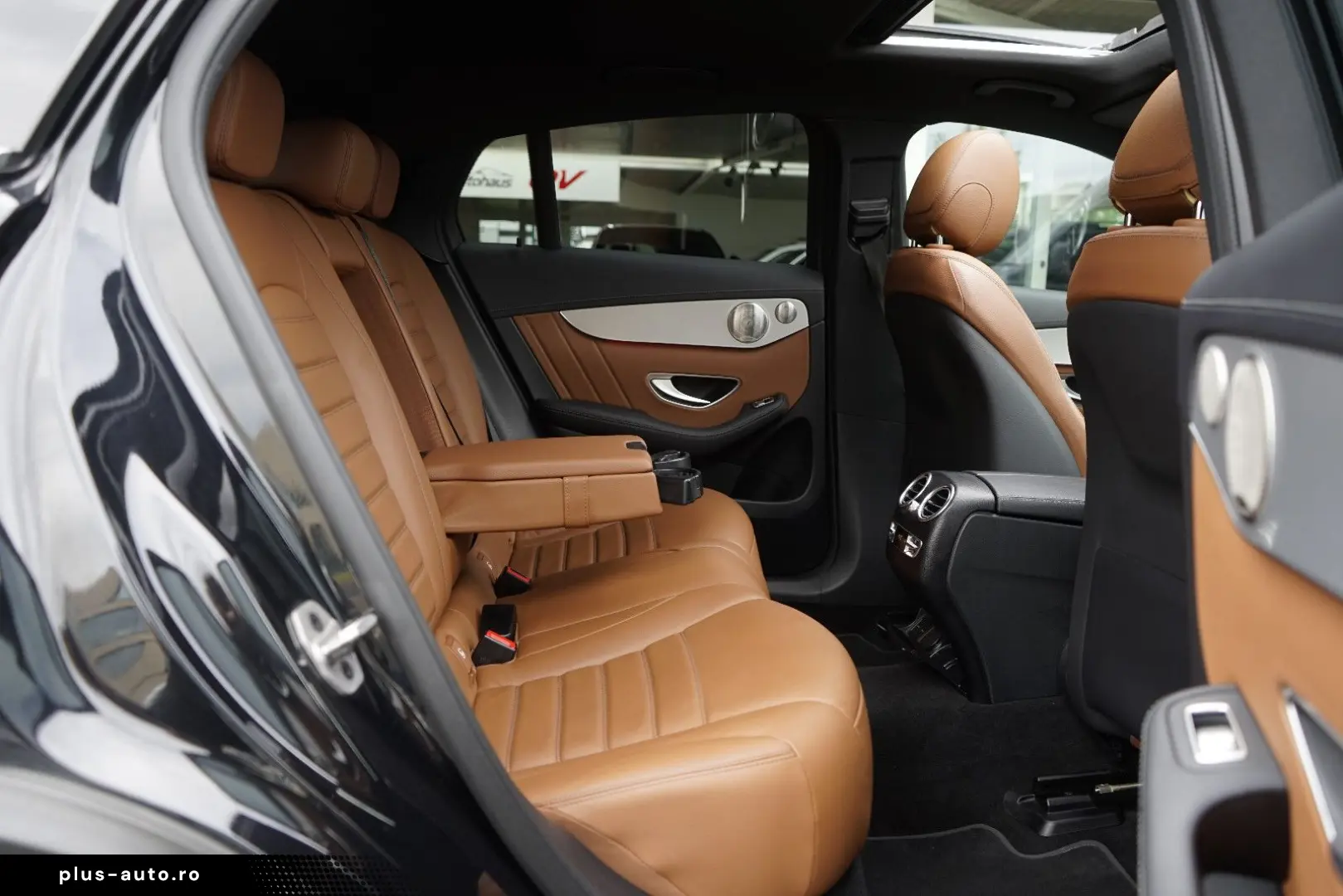 MERCEDES-BENZ GLC 300d Coupe AMG Designo Head ACC Distr