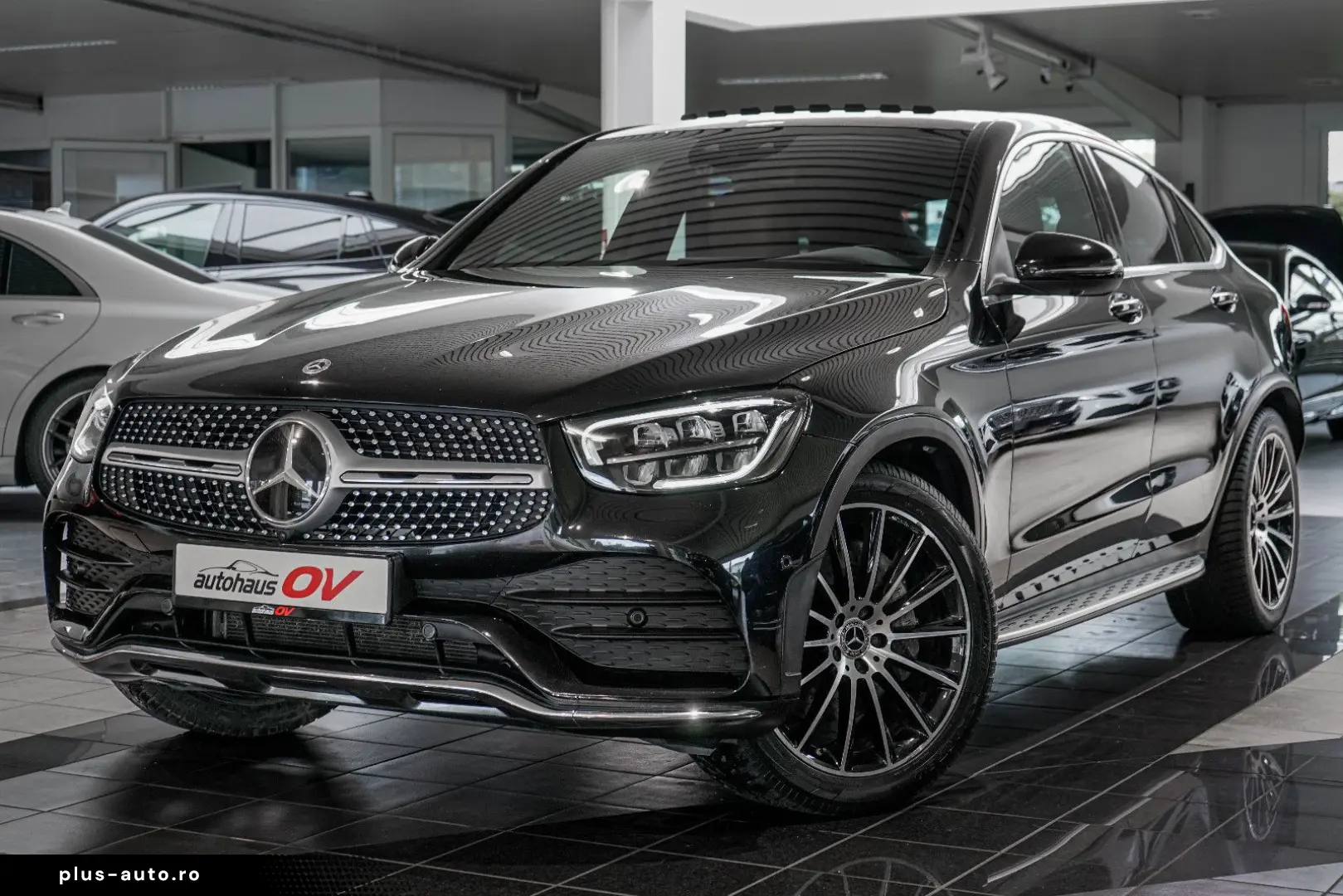 MERCEDES-BENZ GLC 300d Coupe AMG Designo Head ACC Distr