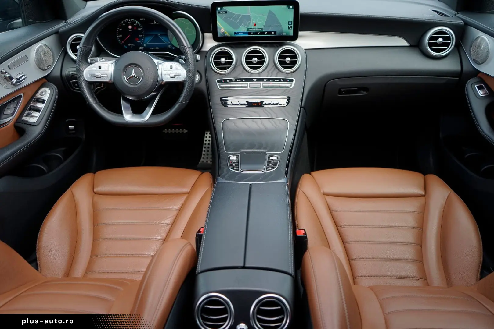 MERCEDES-BENZ GLC 300d Coupe AMG Designo Head ACC Distr