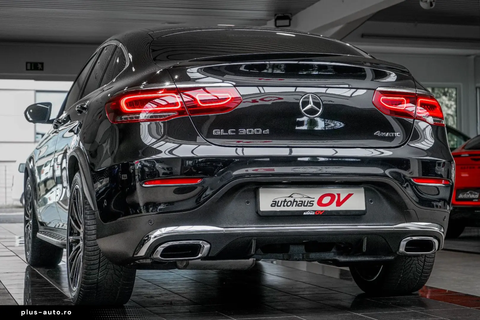 MERCEDES-BENZ GLC 300d Coupe AMG Designo Head ACC Distr