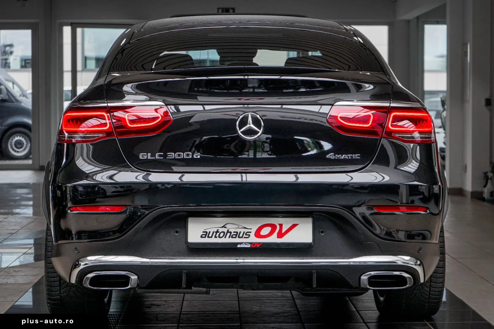 MERCEDES-BENZ GLC 300d Coupe AMG Designo Head ACC Distr