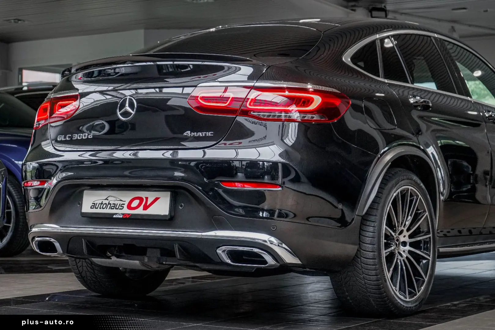 MERCEDES-BENZ GLC 300d Coupe AMG Designo Head ACC Distr
