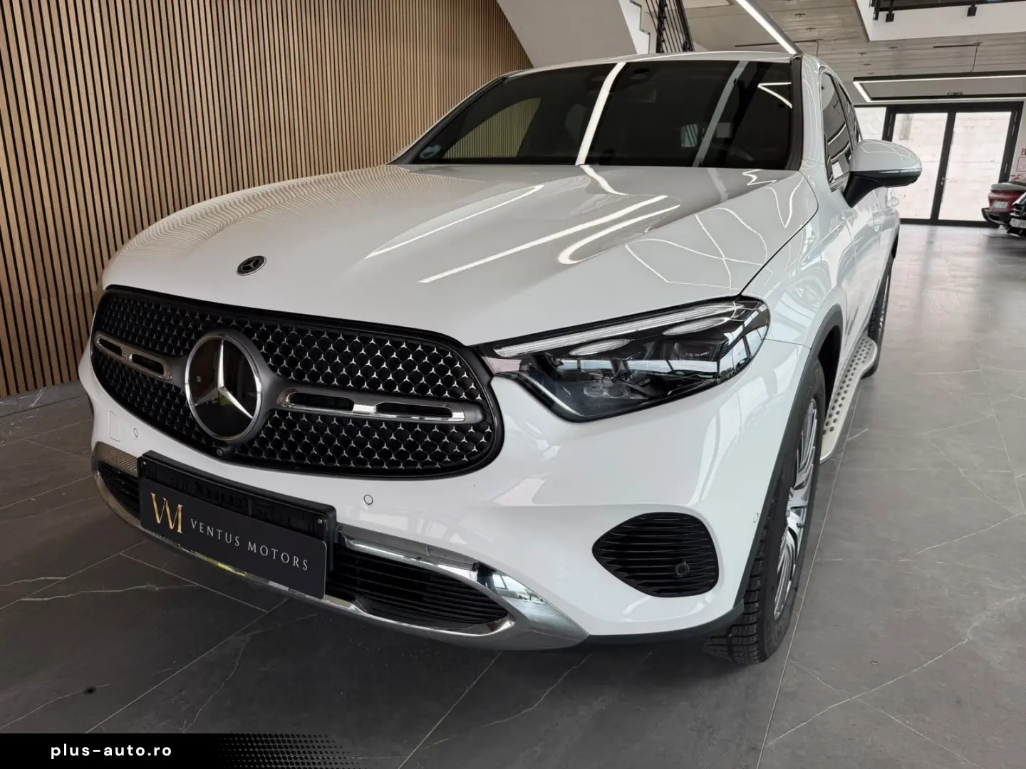 MERCEDES-BENZ GLC 200 COUPE 360 Kamera Advanced OLED ROLLO