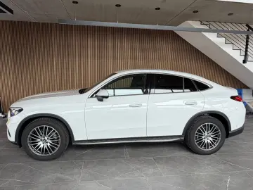 MERCEDES-BENZ GLC 200 COUPE 360 Kamera Advanced OLED ROLLO