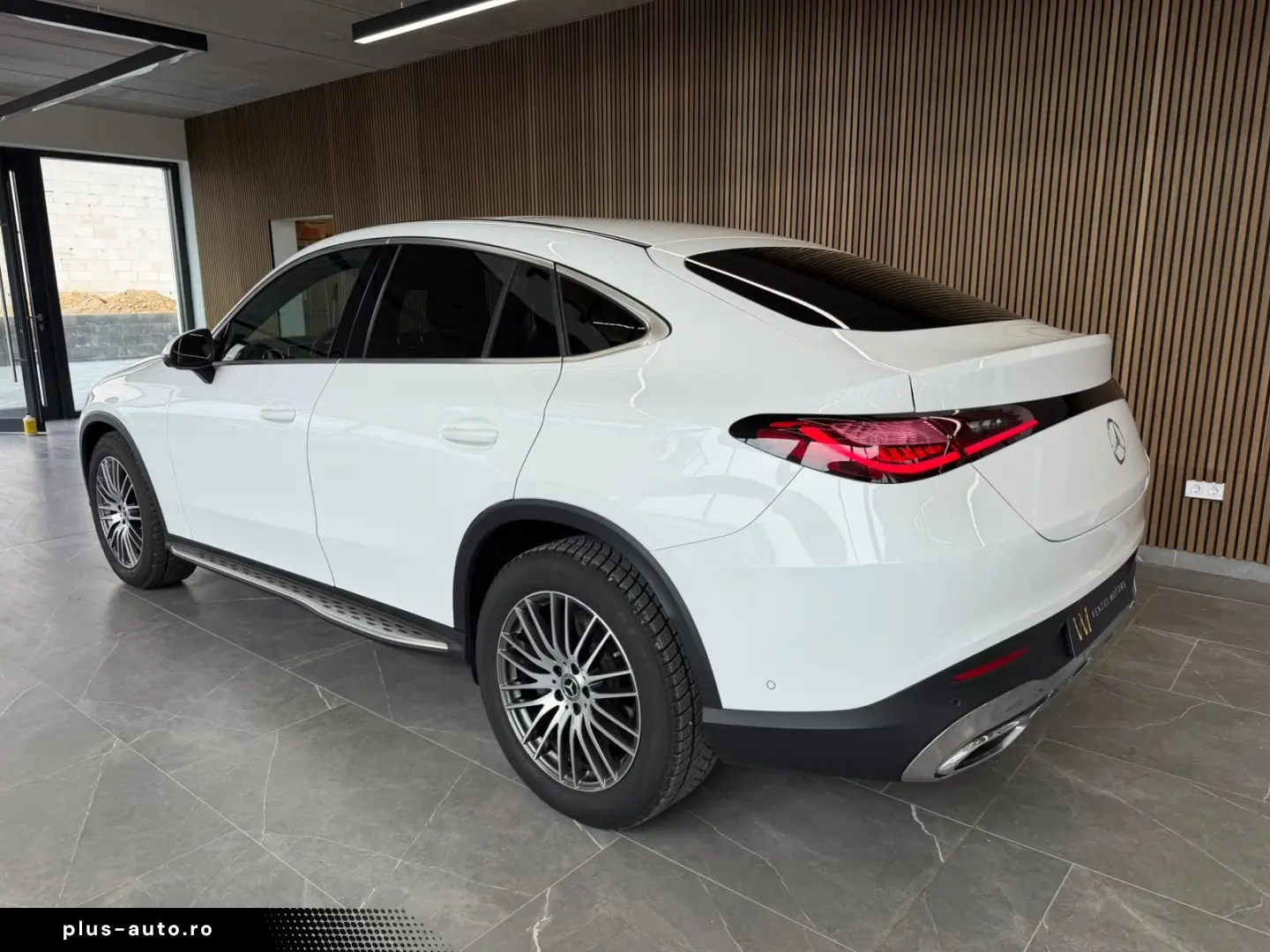 MERCEDES-BENZ GLC 200 COUPE 360 Kamera Advanced OLED ROLLO