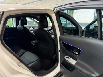 MERCEDES-BENZ GLC 200 COUPE 360 Kamera Advanced OLED ROLLO