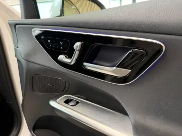 MERCEDES-BENZ GLC 200 COUPE 360 Kamera Advanced OLED ROLLO