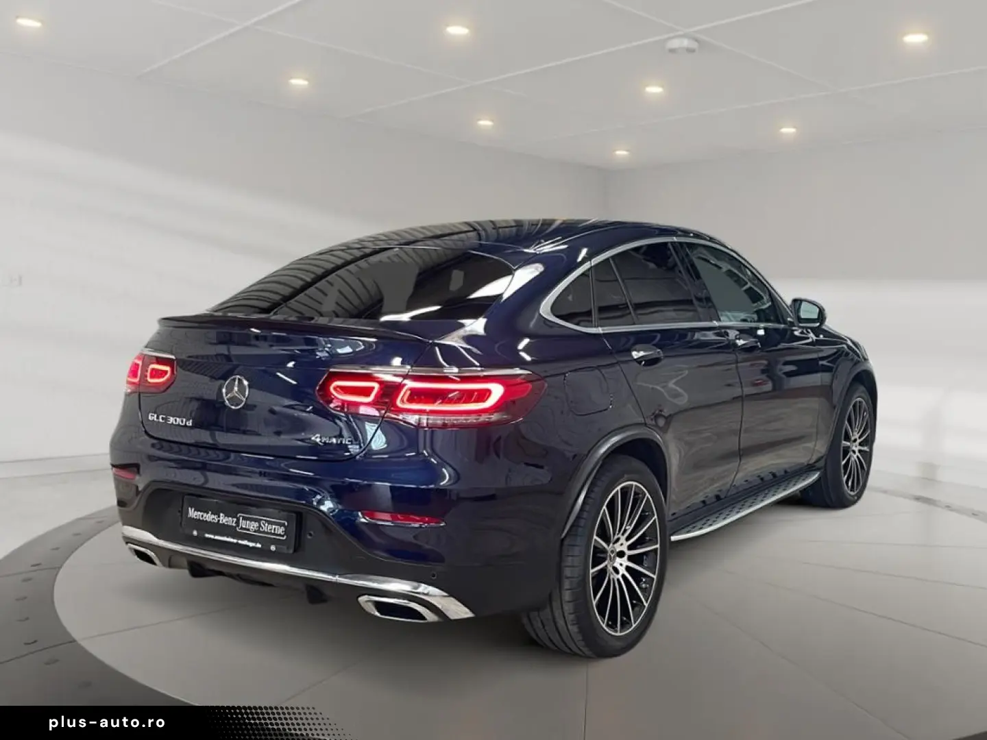 MERCEDES-BENZ GLC 300 d 4matic Coupe AMG MBUX Burm AHK HUD