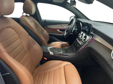 MERCEDES-BENZ GLC 300 d 4matic Coupe AMG MBUX Burm AHK HUD