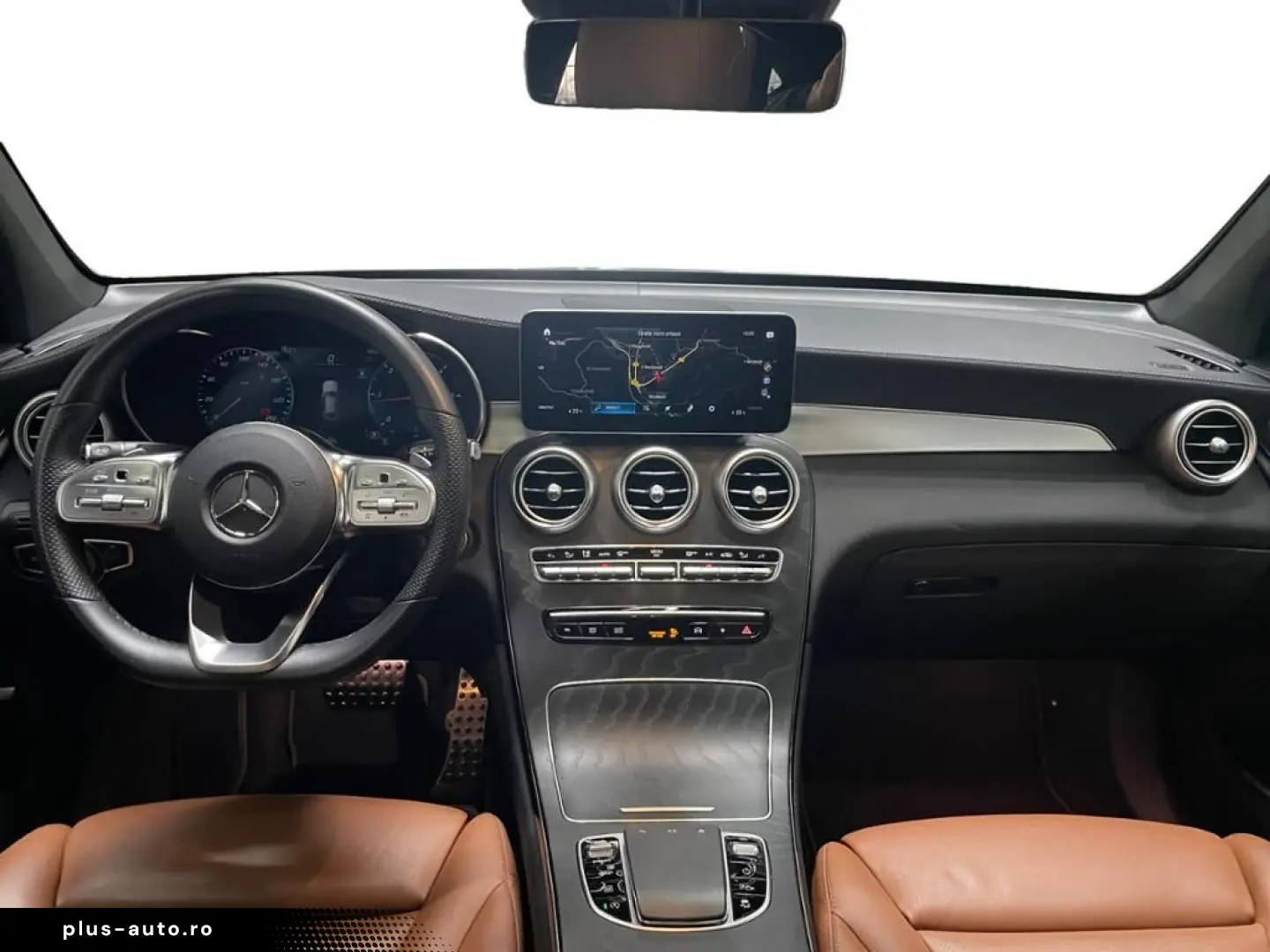 MERCEDES-BENZ GLC 300 d 4matic Coupe AMG MBUX Burm AHK HUD