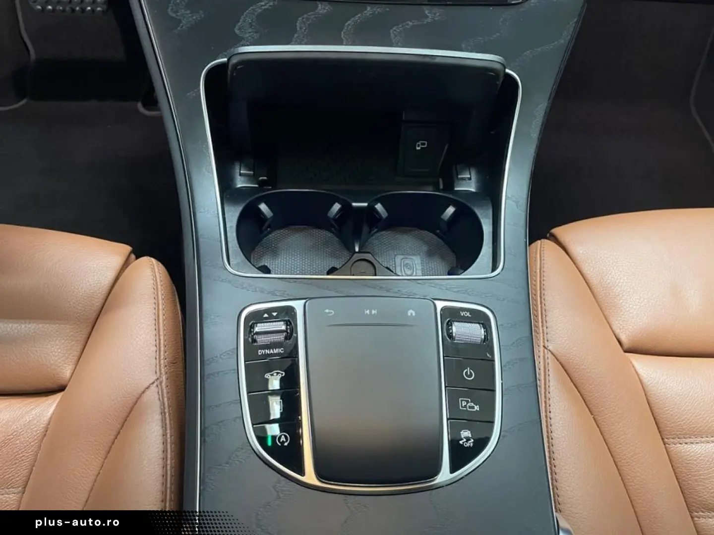 MERCEDES-BENZ GLC 300 d 4matic Coupe AMG MBUX Burm AHK HUD