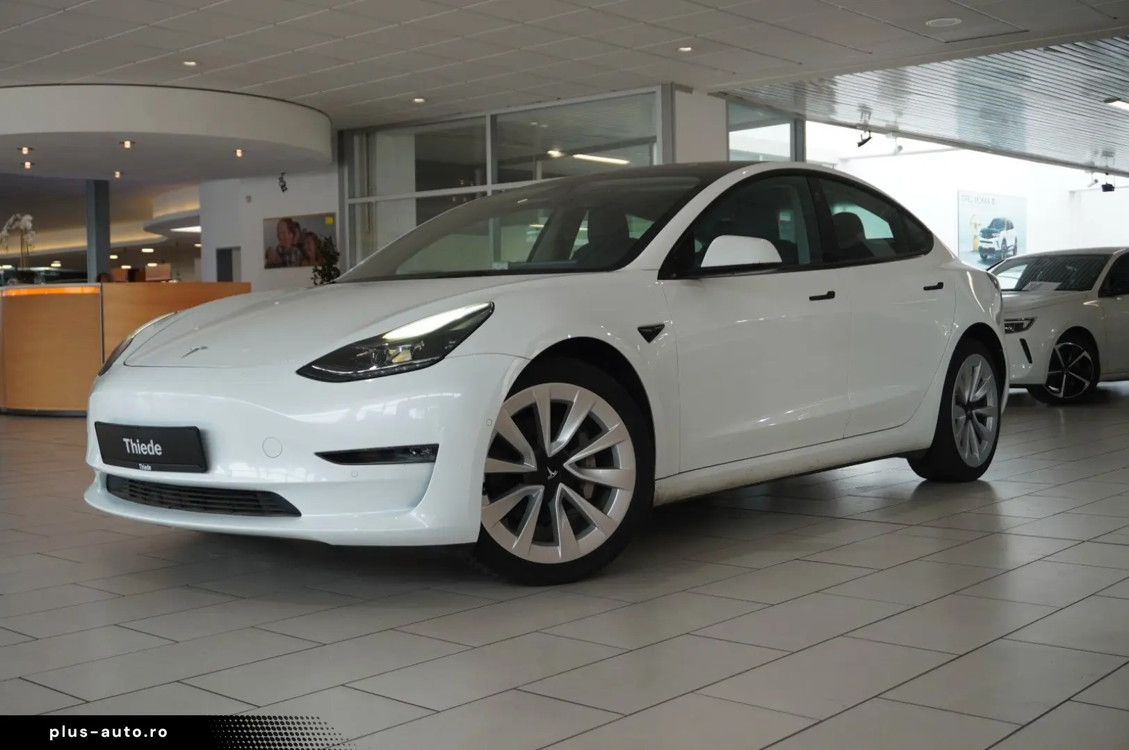 TESLA Model 3 LONGRANGE DUAL-MOTOR NAVI KAMERA DAB AMD